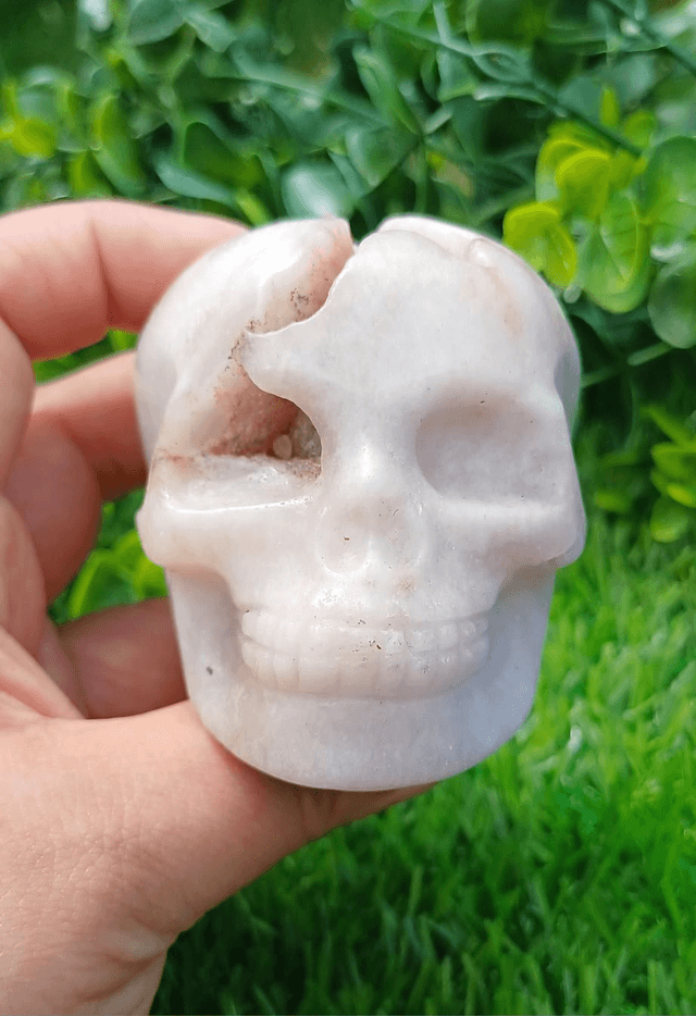 Pink Amethyst Skull 1