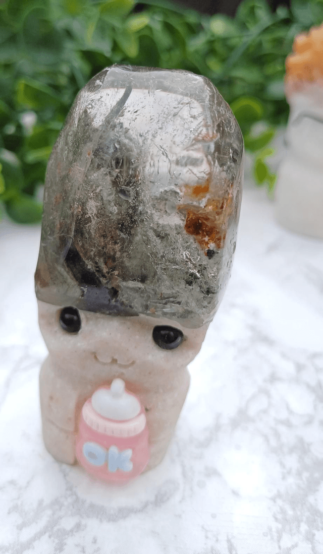 Crystal Critter Budwin. Garden Quartz