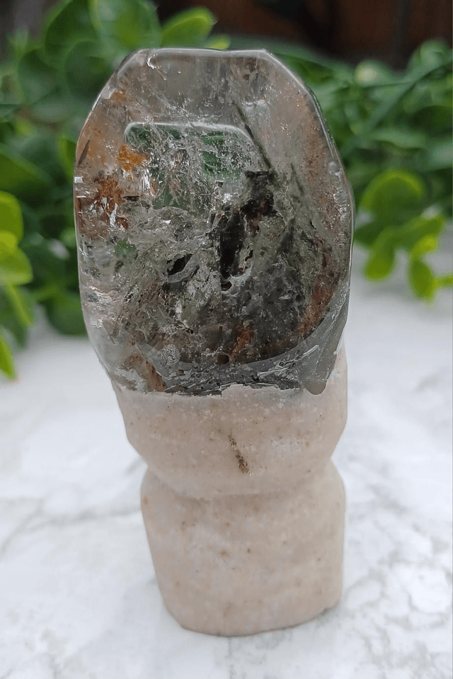Crystal Critter Budwin. Garden Quartz
