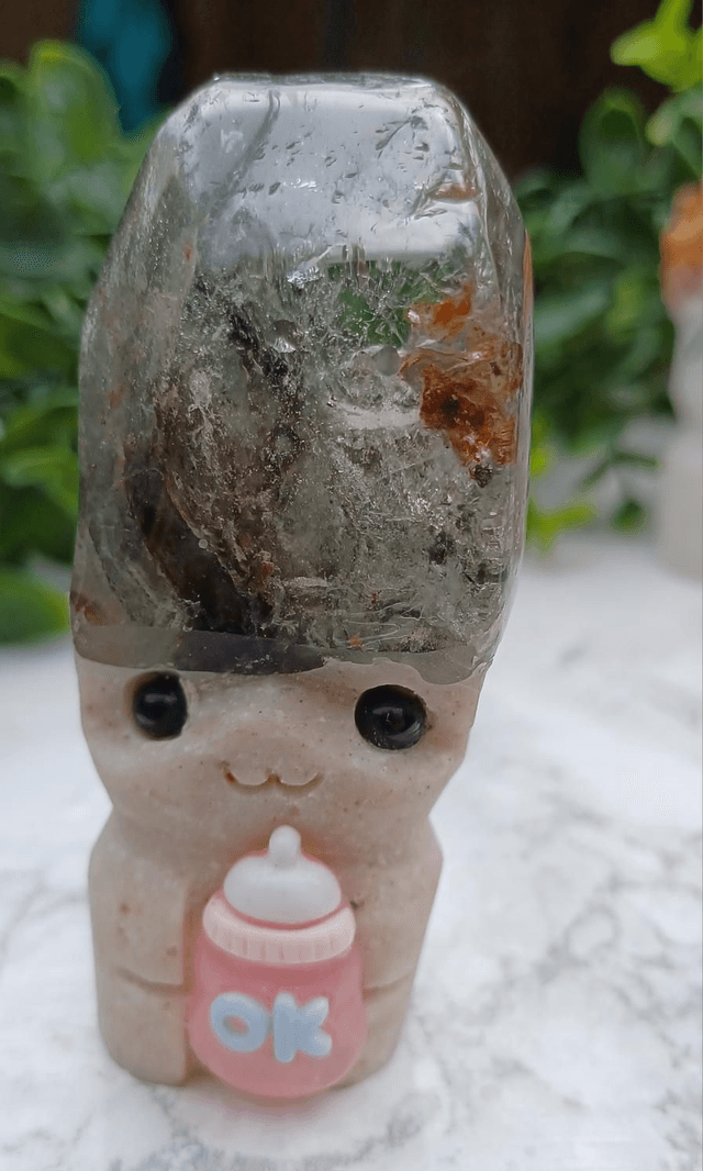 Crystal Critter Budwin. Garden Quartz